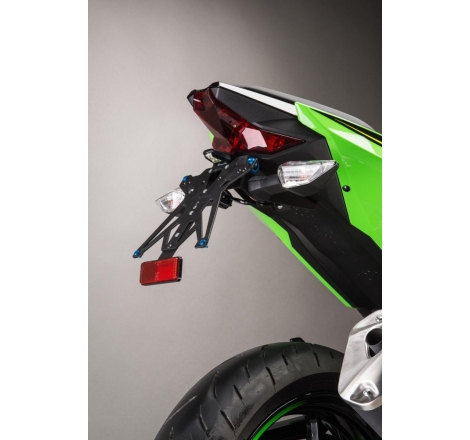 Kit Portatarga Lightech Regolabile Kawasaki con luce targa e Catadiottro