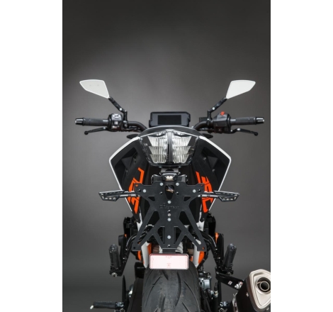 Kit Portatarga Lightech Regolabile Kawasaki con luce targa e Catadiottro