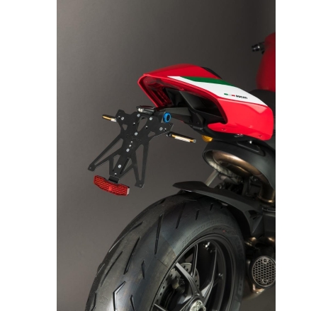 Kit Portatarga Lightech Regolabile Ducati con luce targa e Catadiottro