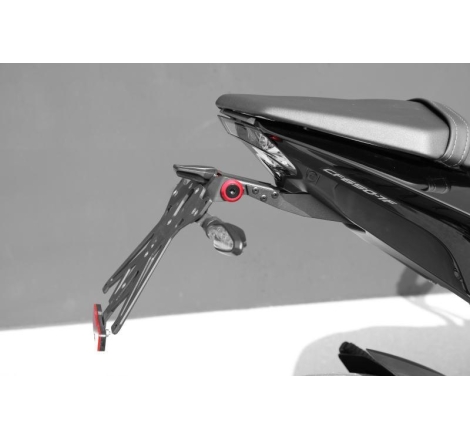 Kit Portatarga Lightech Regolabile CF Moto con luce targa e Catadiottro