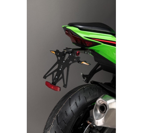 Kit Portatarga Lightech Regolabile Kawasaki con luce targa e Catadiottro
