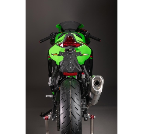 Kit Portatarga Lightech Regolabile Kawasaki con luce targa e Catadiottro