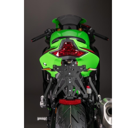 Kit Portatarga Lightech Regolabile Kawasaki con luce targa e Catadiottro