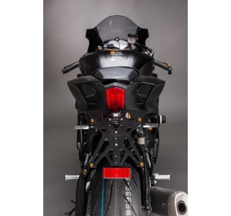 Kit Portatarga Lightech Regolabile Yamaha con luce targa e Catadiottro