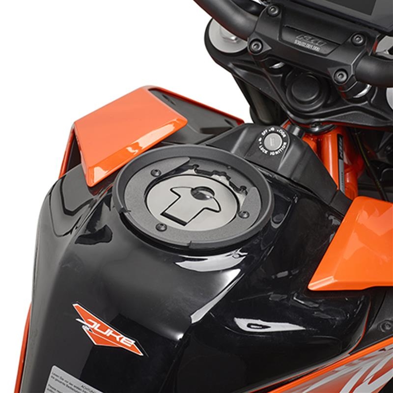 Flangia Givi BF33 per Borsa Serbatoio Tanklock e Tanklocked Ktm