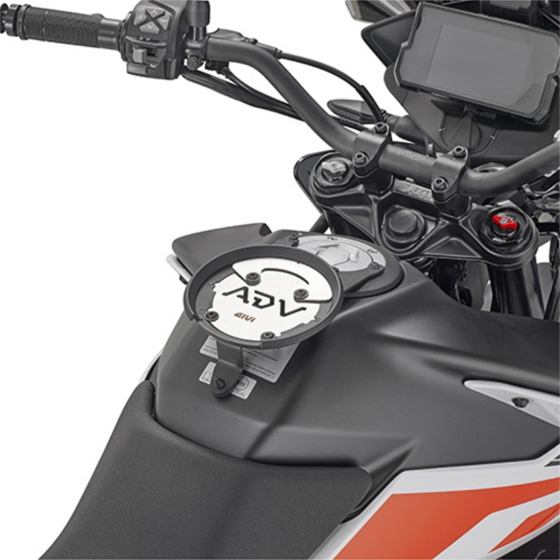 Flangia Givi BF51 per Borsa Serbatoio Tanklock e Tanklocked Ktm