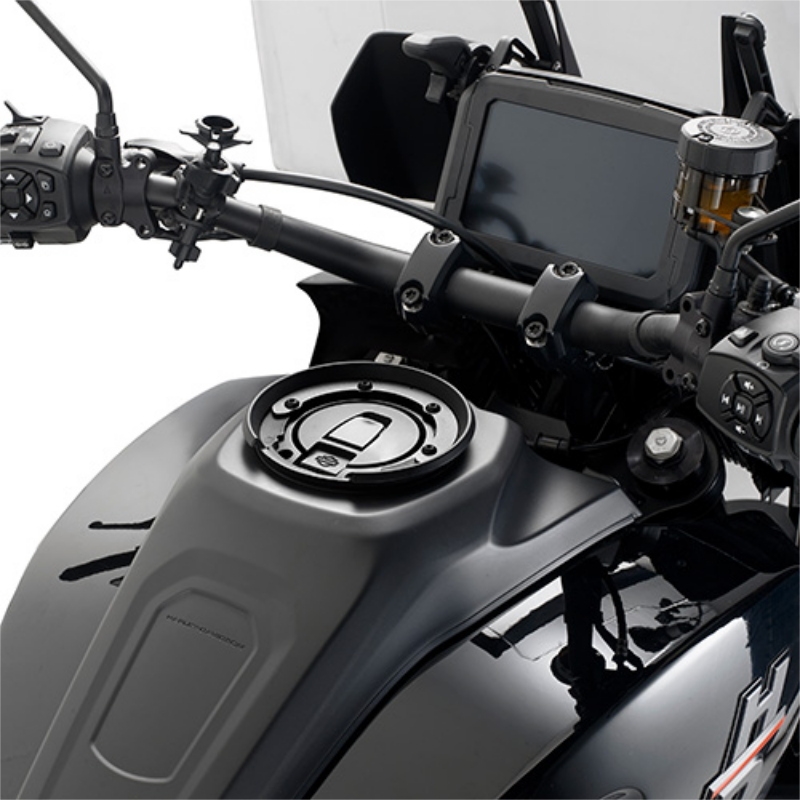 Flangia Givi BF65 per Borsa Serbatoio Tanklock e Tanklocked Harley Davidson